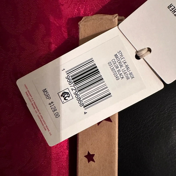 Lucky Brand two piece genuine leather wristlet and wallet NWT - Picture 4 of 5